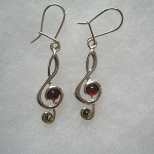 Boucle d'oreilles cl de sol - bijou ambre et argent