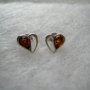 Boucles d'oreilles demi coeur - bijou ambre et argent