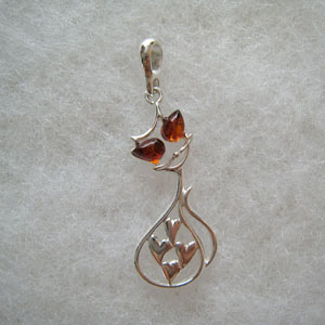 Pendentif chat coeur - bijou ambre et argent