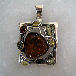 Pendentif carr mode - bijou ambre et argent