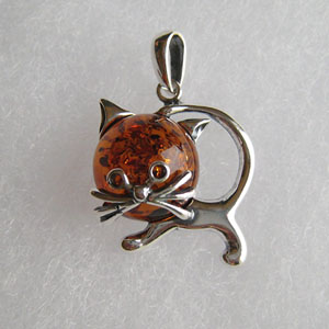 Pendentif chaton - bijou ambre et argent