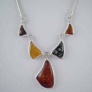 Collier Johanna