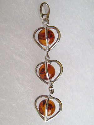 Pendentif coeur trois perles - bijou ambre et argent