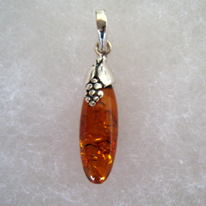 Pendentif goutte ancien - bijou ambre et argent