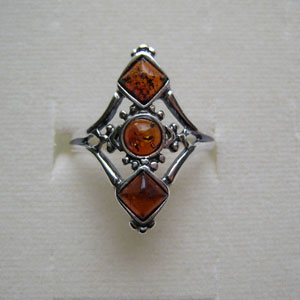 B27   Bague altern rond losange - bijou ambre et argent