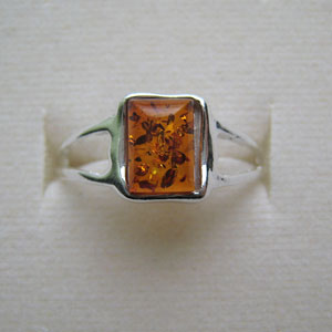 B29   Bague mini rectangle - bijou ambre et argent