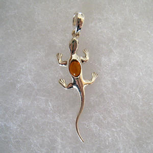 Pendentif mini salamandre - bijou ambre et argent