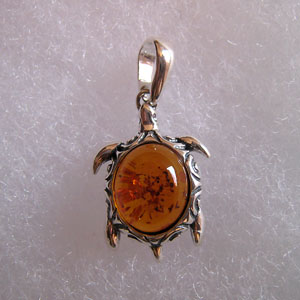 Pendentif mini tortue - bijou ambre et argent