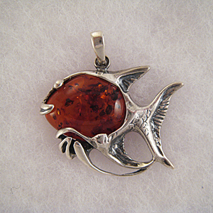 Pendentif poisson - bijou ambre et argent