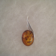 Pendentif boule d'ambre aille 