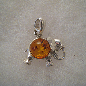 Pendentif petit lphant - bijou ambre et argent