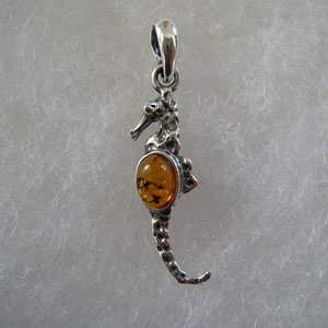 Pendentif  hippocampe - bijou ambre et argent