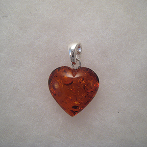 Pendentif  mini coeur ambre - bijou ambre et argent